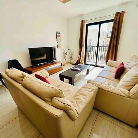 Duplex Whiskey Home 200M Away From The Sea And The Square เซนต์พอลส์เบย์ ภายนอก รูปภาพ