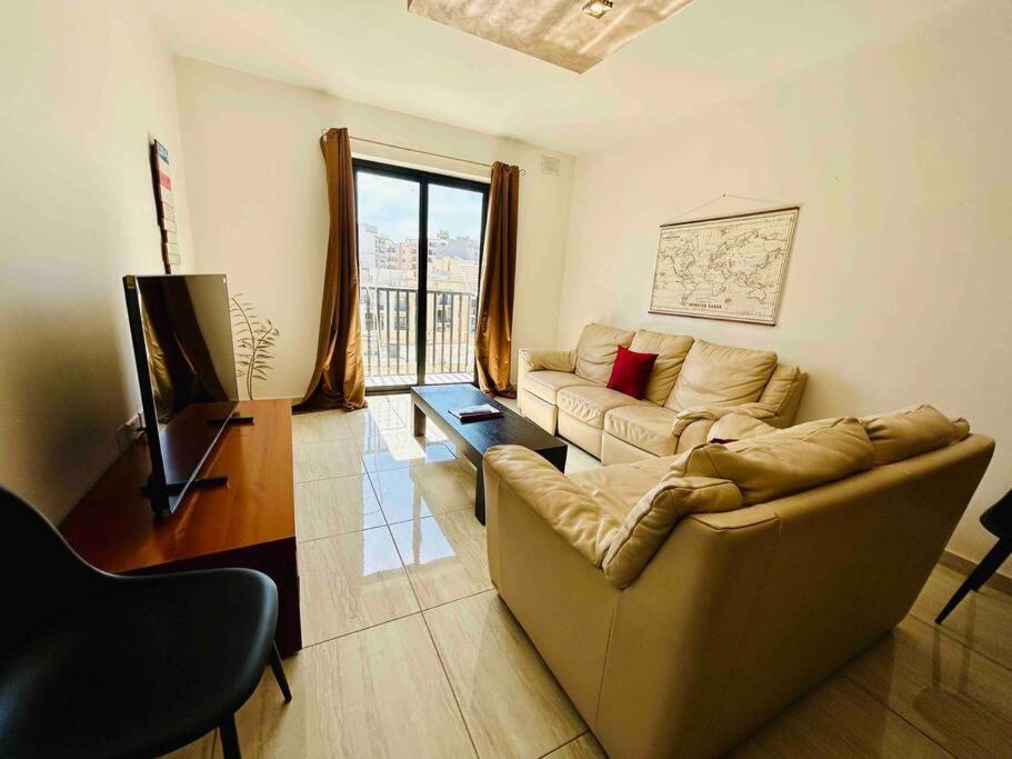 Duplex Whiskey Home 200M Away From The Sea And The Square เซนต์พอลส์เบย์ ภายนอก รูปภาพ