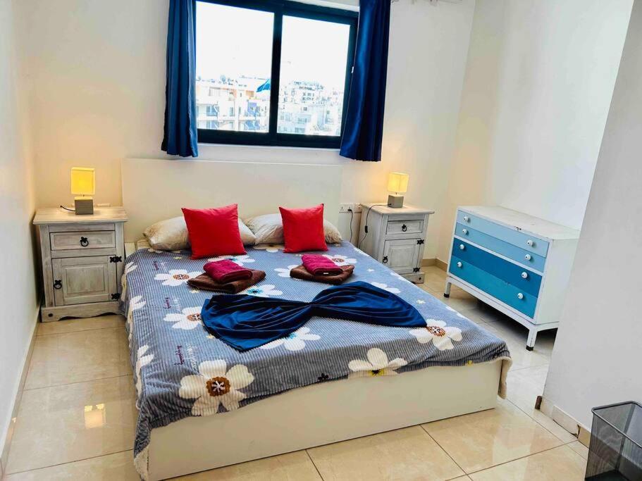 Duplex Whiskey Home 200M Away From The Sea And The Square เซนต์พอลส์เบย์ ภายนอก รูปภาพ